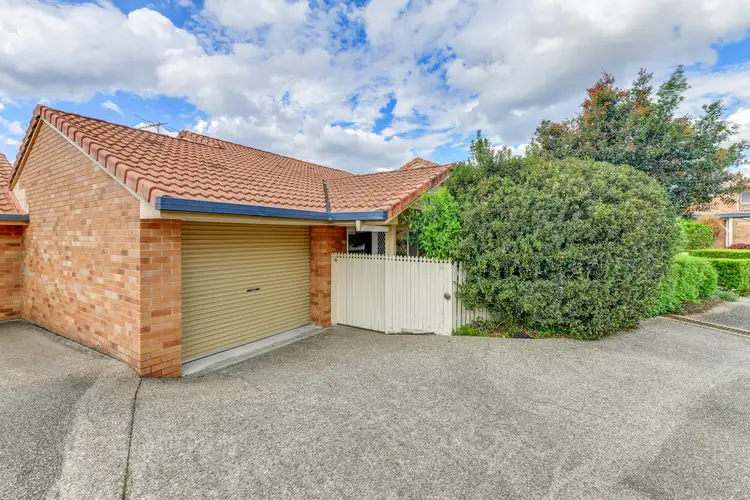 Main view of Homely townhouse listing, 27/11 Meadow Place, Middle Park QLD 4074