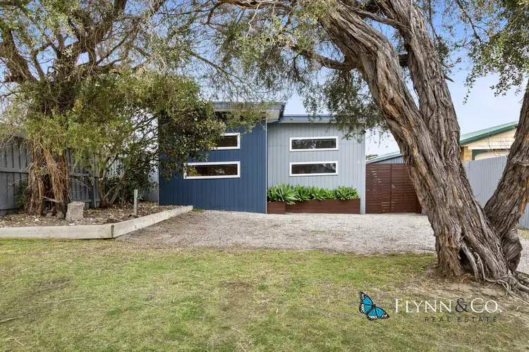 104 Fourth Avenue, Rosebud VIC 3939