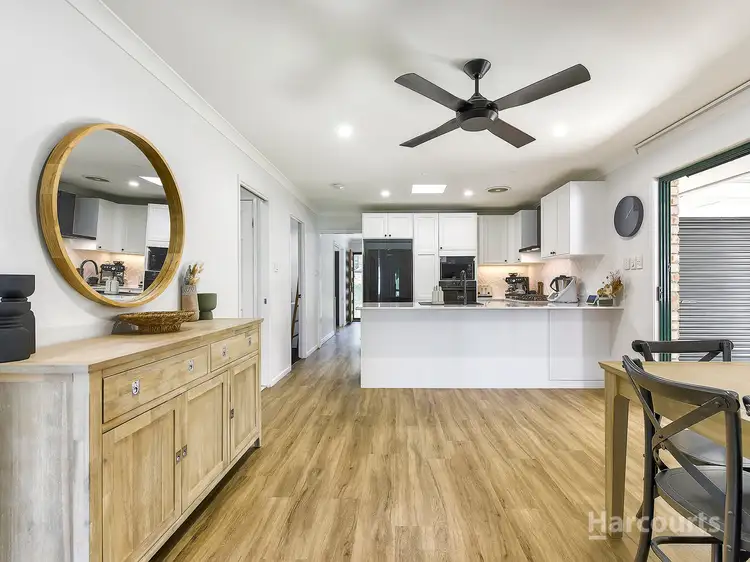 62 Cambridge Crescent, Fitzgibbon QLD 4018