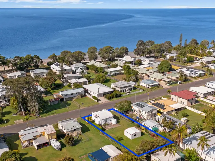 71 Burrum Street, Burrum Heads QLD 4659