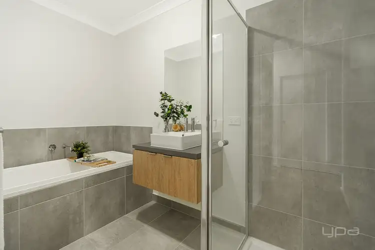 Sixth view of Homely house listing, 16 Fold Circuit, Bonnie Brook VIC 3335