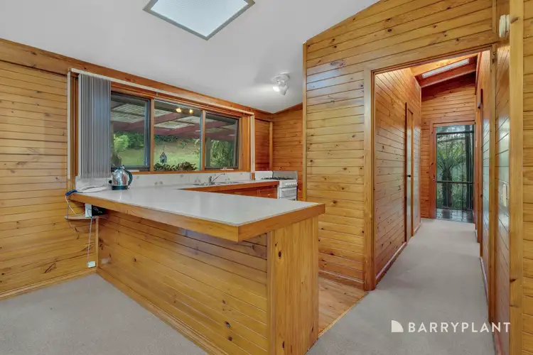 Fourth view of Homely house listing, 10 Carramar Court, Emerald VIC 3782
