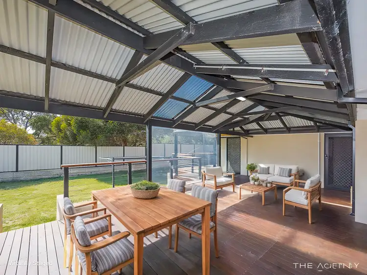 15 Captain Court, Heathridge WA 6027