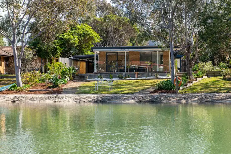 27 Gladesville Boulevard, Patterson Lakes VIC 3197