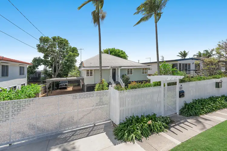 2354 Wynnum Road, Wynnum QLD 4178