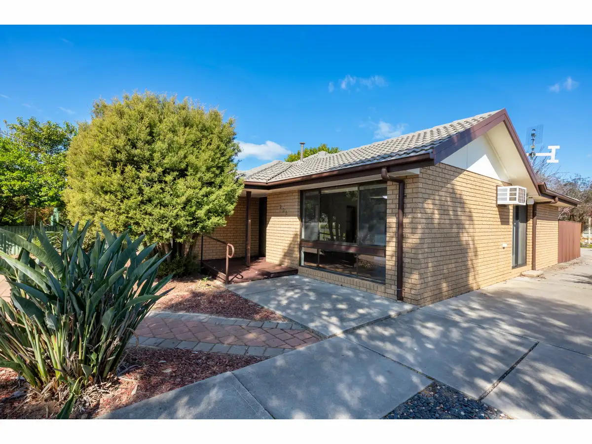Main view of Homely unit listing, 1/221 Andrews Street, East Albury NSW 2640