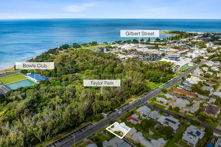 Main view of Homely unit listing, 1/17 Fischer Street, Torquay VIC 3228
