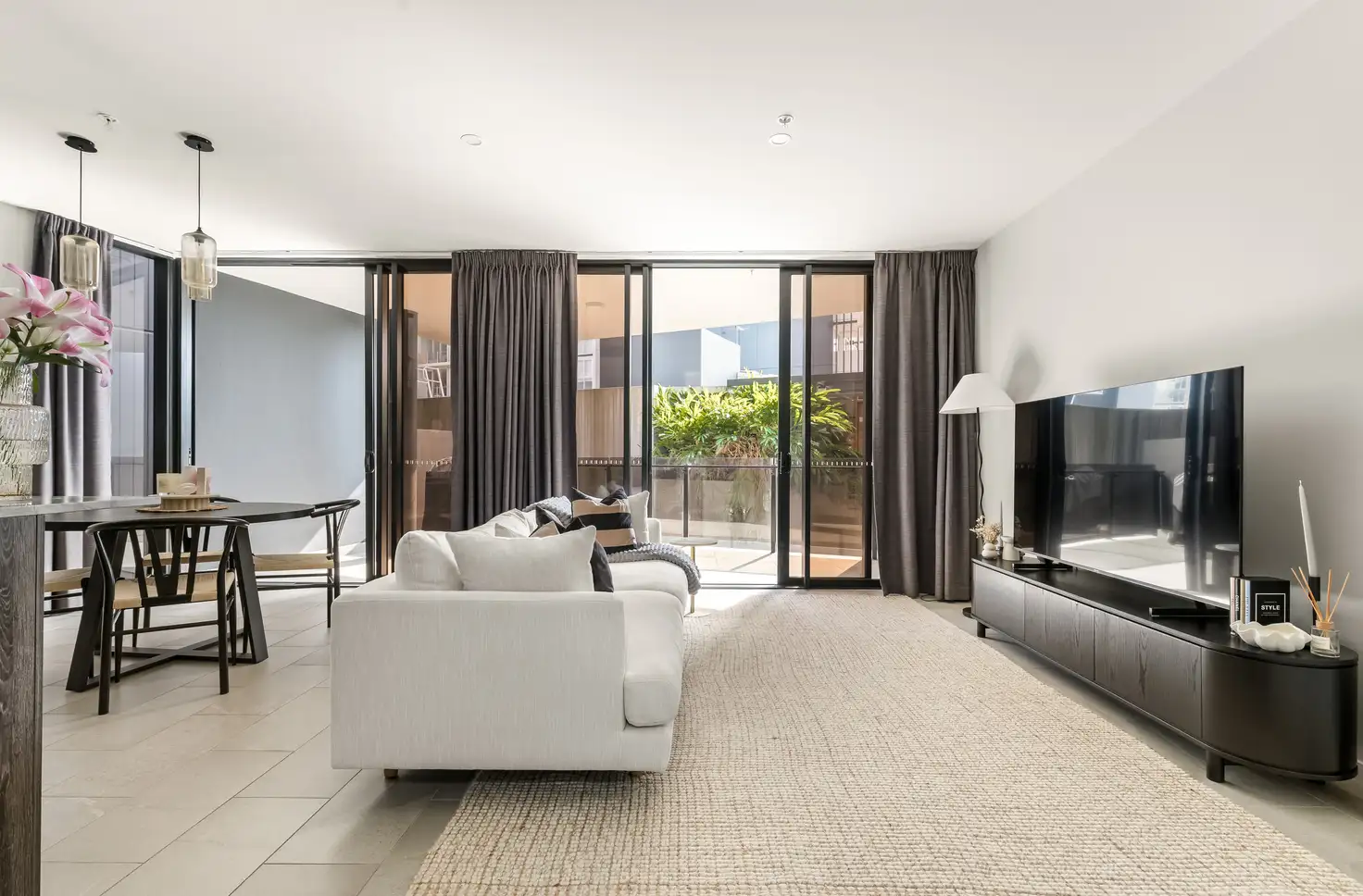 Main view of Homely apartment listing, 501/27 Commercial Road, Newstead QLD 4006