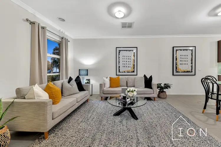 Fifth view of Homely house listing, 2 Ajuga Lane, Cranbourne North VIC 3977