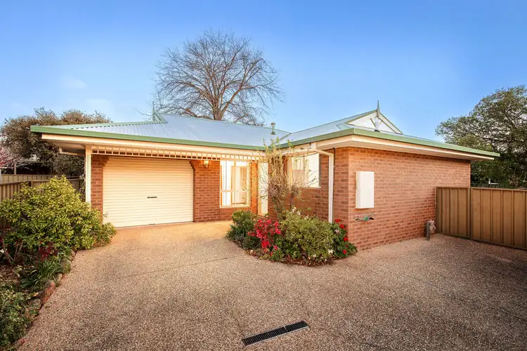 Main view of Homely unit listing, 2/48 Campaspe Street, Wodonga VIC 3690