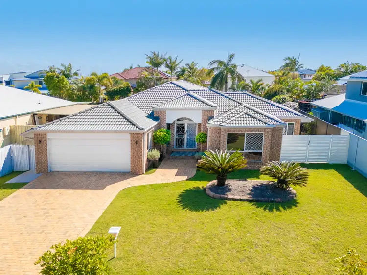 6 Palmer Court, Newport QLD 4020