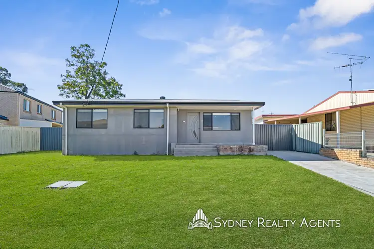10 Kenny Avenue, Casula NSW 2170