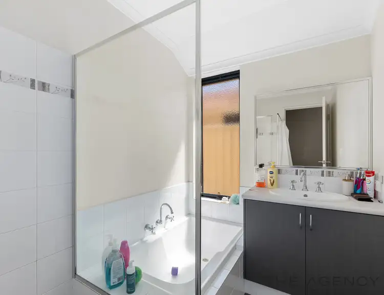 Seventh view of Homely villa listing, 15/1 Coojong Link, Success WA 6164