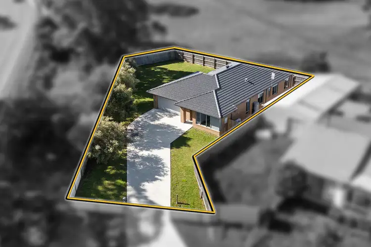 1A Alexandra Avenue, Kalimna VIC 3909