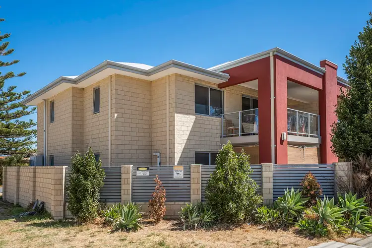 1/351 Sevenoaks Street, Cannington WA 6107
