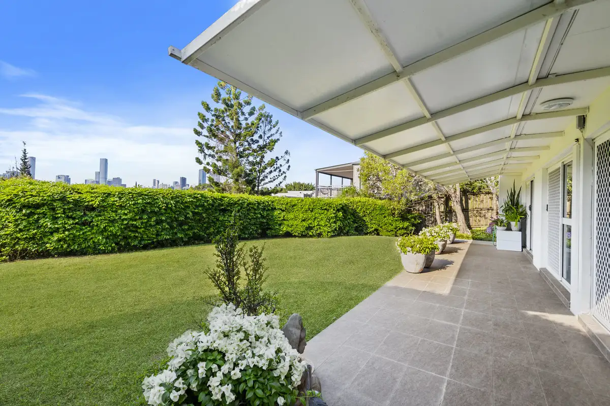 Main view of Homely unit listing, 1/86 Dornoch Terrace, Highgate Hill QLD 4101