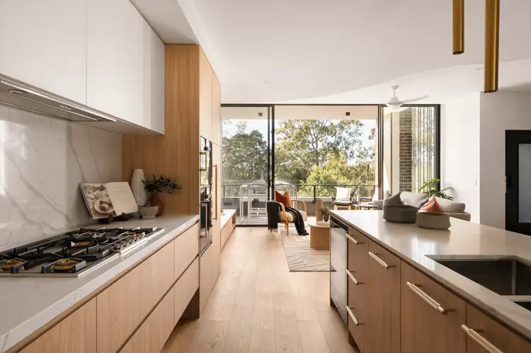 6/75 Jacaranda Place, Indooroopilly QLD 4068