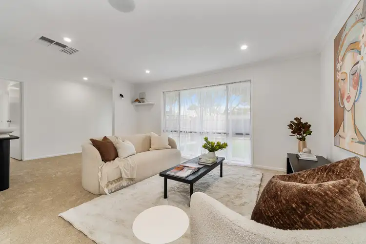 Sixth view of Homely house listing, 2 Hutchins Way, Skye VIC 3977