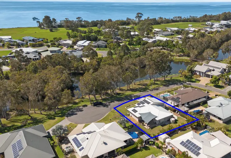 8 Cowrie Court, Burrum Heads QLD 4659