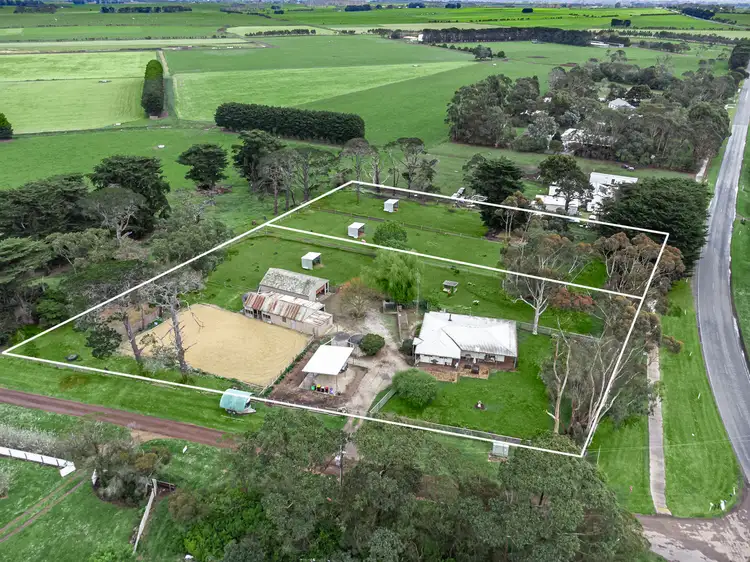 Second view of Homely house listing, 4 Whittons Lane, Winslow VIC 3281