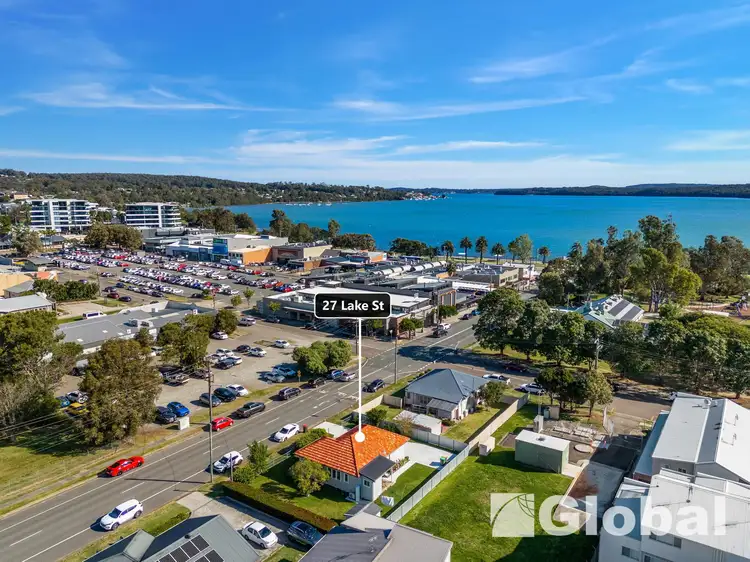 27 Lake Street, Warners Bay NSW 2282
