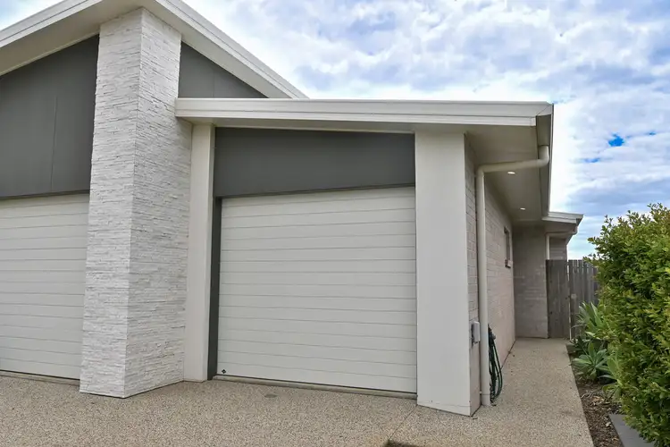 Main view of Homely unit listing, 2/24 Sorrento Drive, Bargara QLD 4670