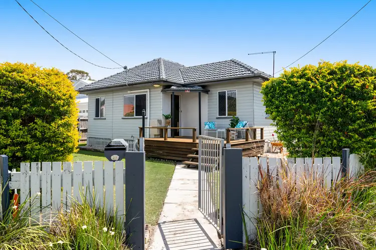 28 Central Avenue, Deagon QLD 4017