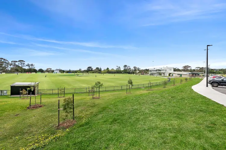 Third view of Homely unit listing, 1/10 Nursery Avenue, Frankston VIC 3199