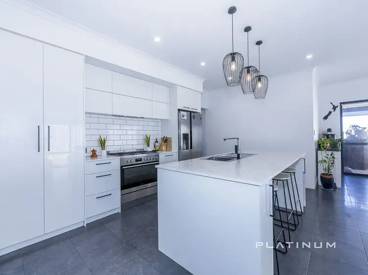 19 Sandpatch Parkway, Eglinton WA 6034