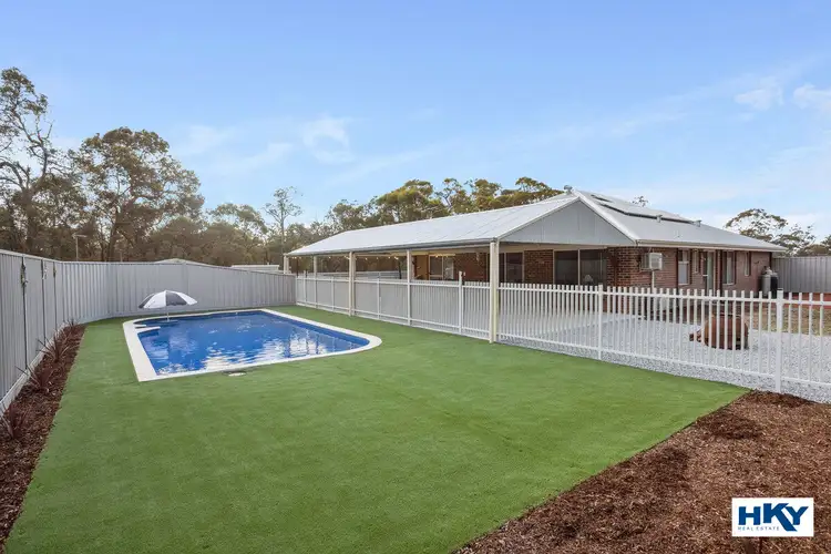 16 Crestmoor Pass, Bullsbrook WA 6084