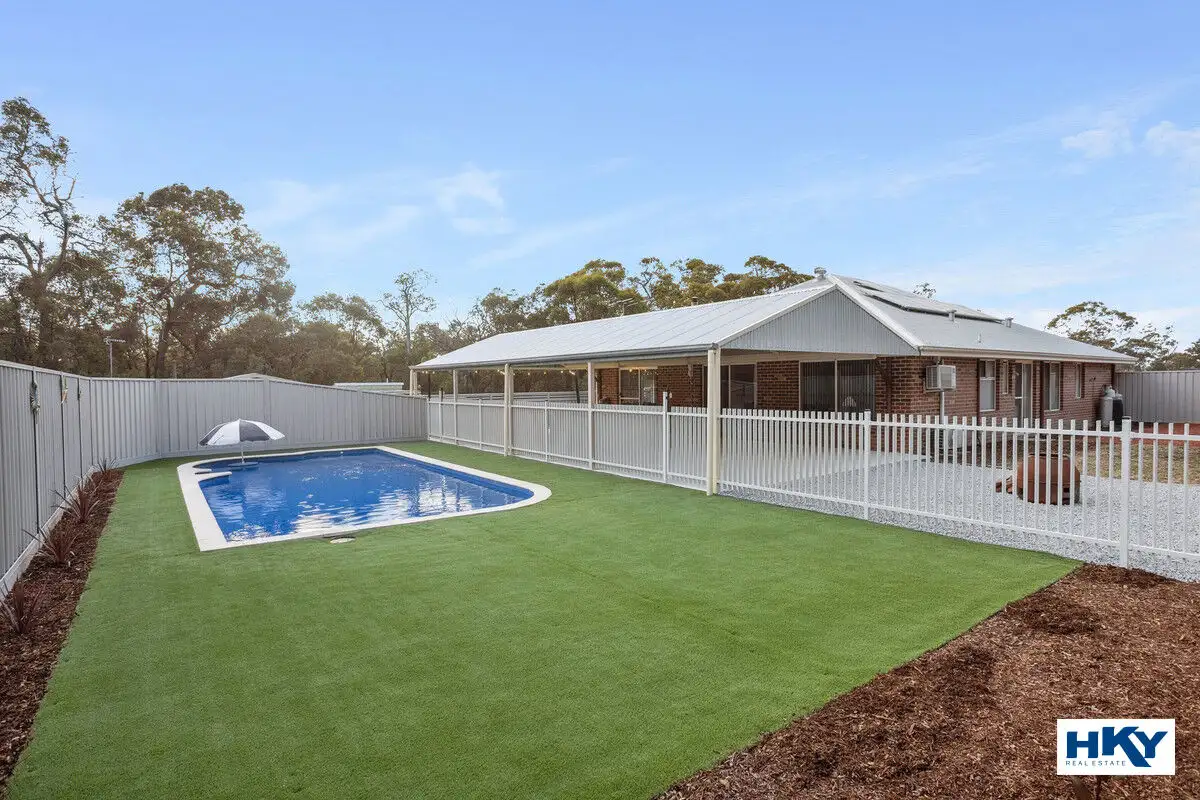 Main view of Homely house listing, 16 Crestmoor Pass, Bullsbrook WA 6084