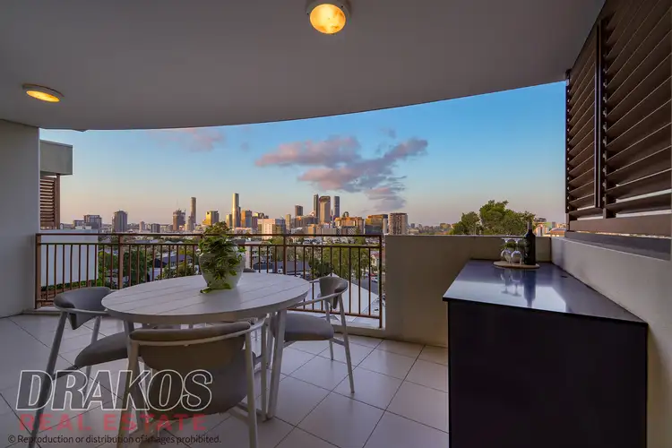 196 Dornoch Terrace