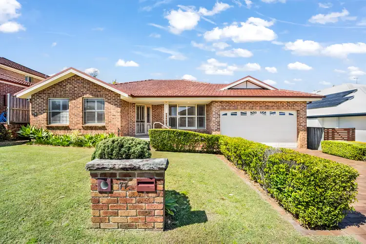 77 Sir Joseph Banks Drive, Bateau Bay NSW 2261