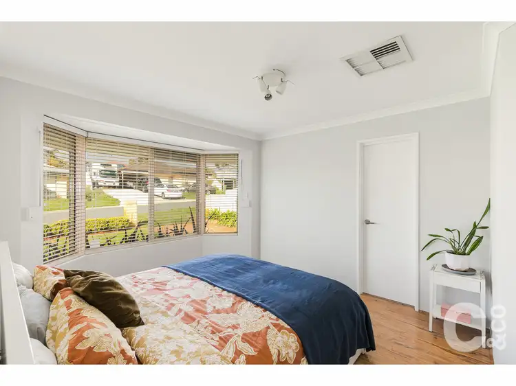 Fourth view of Homely house listing, 10 Liddington Rise, Leda WA 6170