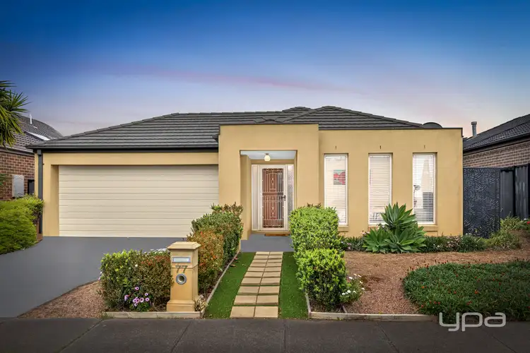 77 Juniper Avenue, Point Cook VIC 3030