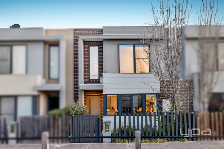 6 Sullivan Walk, Point Cook VIC 3030