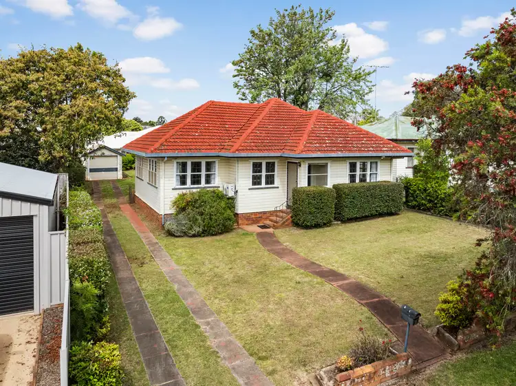 2 Rose Street