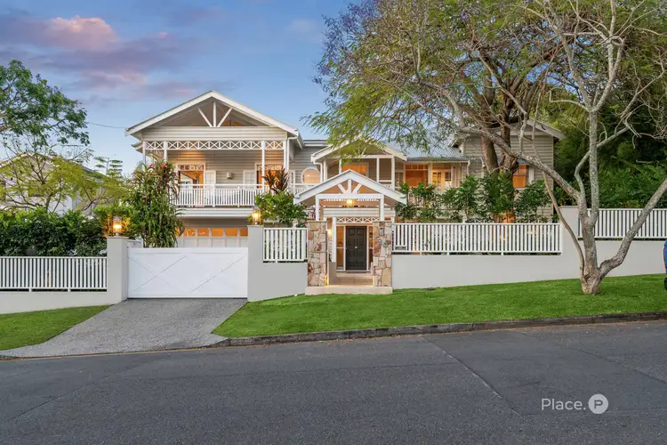 99 Elliott Street, Hawthorne QLD 4171