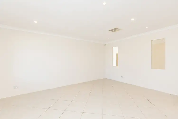 Seventh view of Homely house listing, 8 Bogue Way, Port Kennedy WA 6172