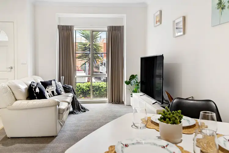 Fifth view of Homely unit listing, 1B Cricklewood Avenue, Frankston VIC 3199