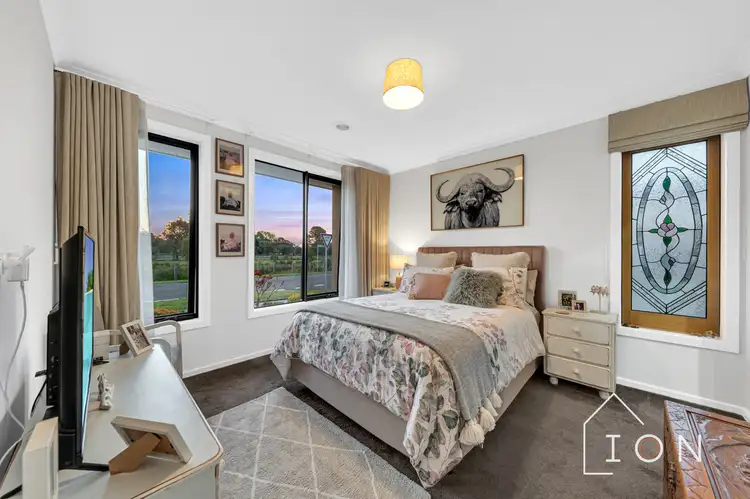 Fifth view of Homely house listing, 47 Flanagan Crescent, Cranbourne South VIC 3977