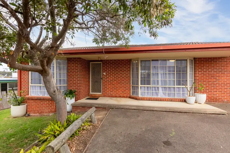 6 Cameron Street