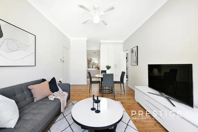 4 Pitt-Owen Avenue