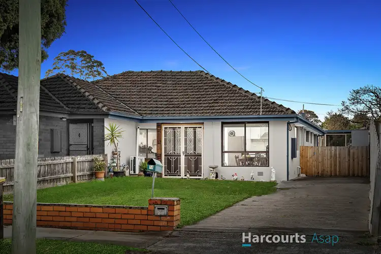 2/7 Third Avenue, Dandenong North VIC 3175