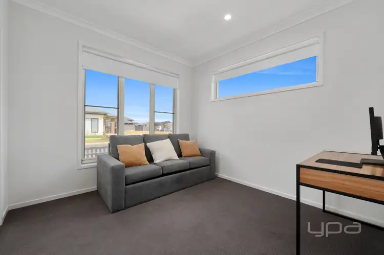 Third view of Homely townhouse listing, 14 Poundbury Avenue, Strathtulloh VIC 3338