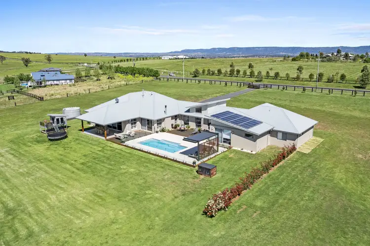 5 Bakewell Circuit, Scone NSW 2337