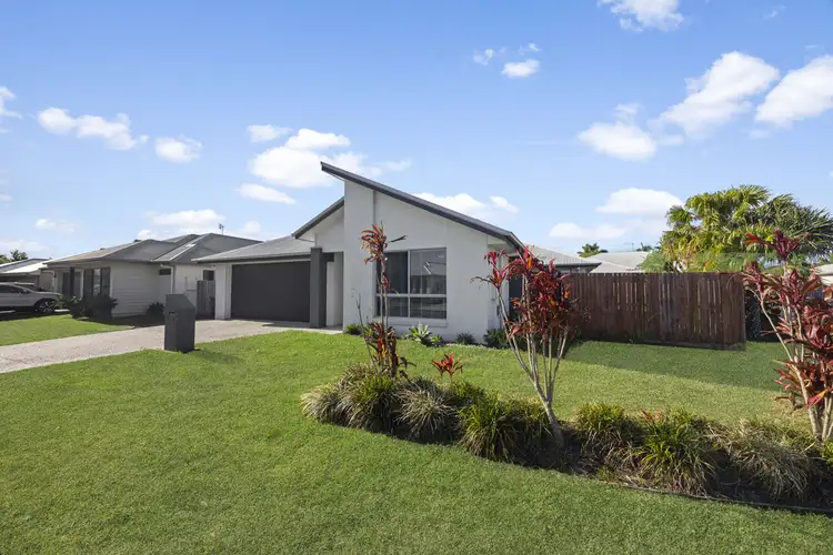 51 Petrel Crescent