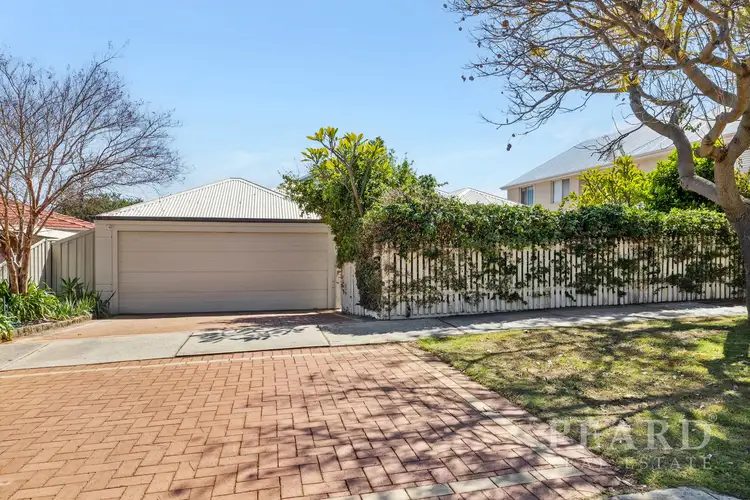 8A Davilak Crescent, Manning WA 6152