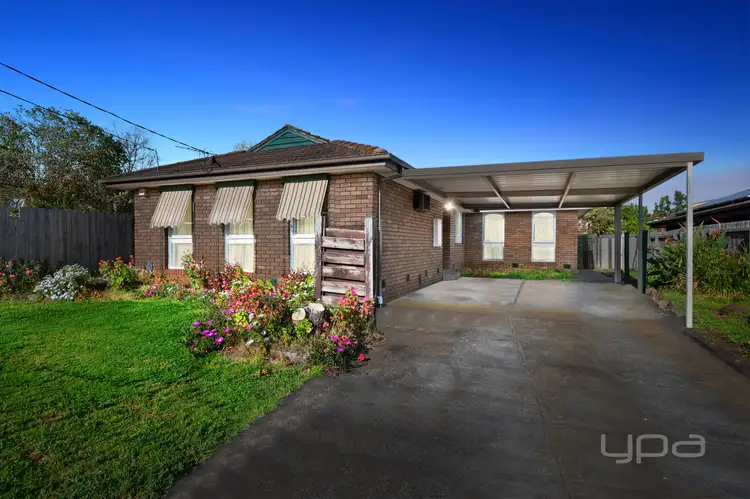 1 Tern Court, Melton VIC 3337