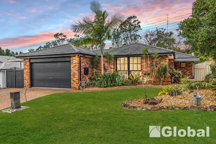 9 Seaview Close, Eleebana NSW 2282